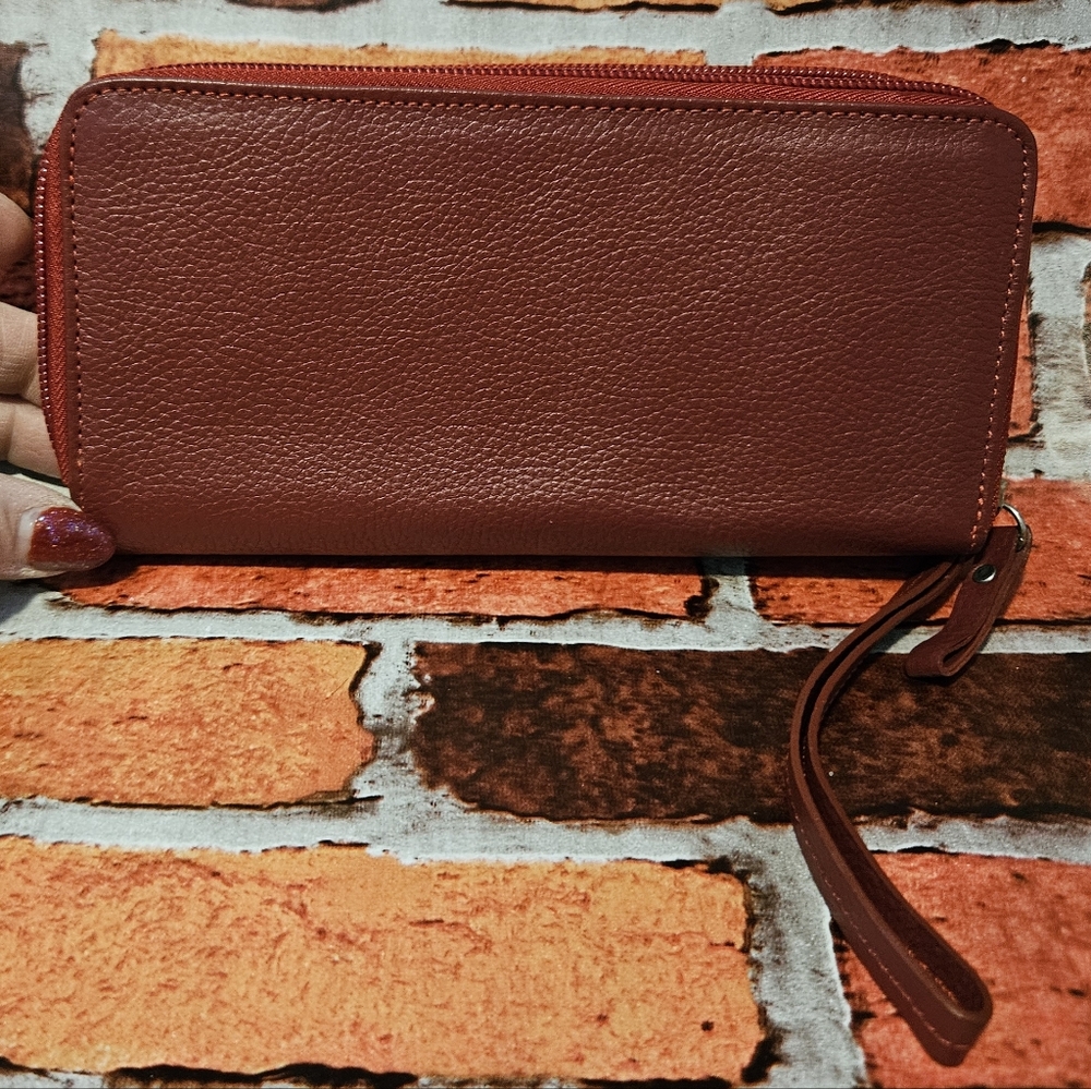 #583- Leather Colorblock Wristlet Wallet - Picture 2 of 7